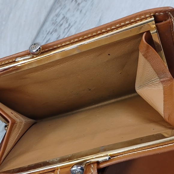 Vintage Gucci Wallet - Picture 8 of 11